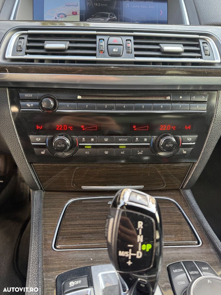 BMW Seria 7 750d xDrive - 9