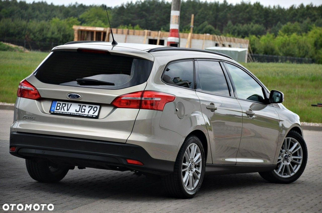 Ford Focus - 12