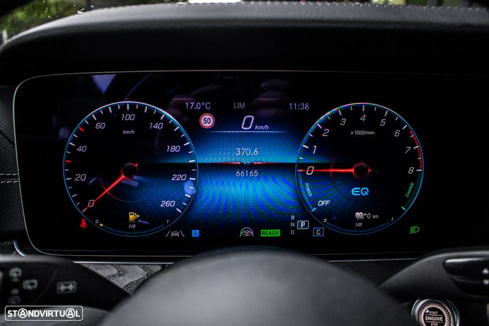 Mercedes-Benz E 300 e AMG Line - 19