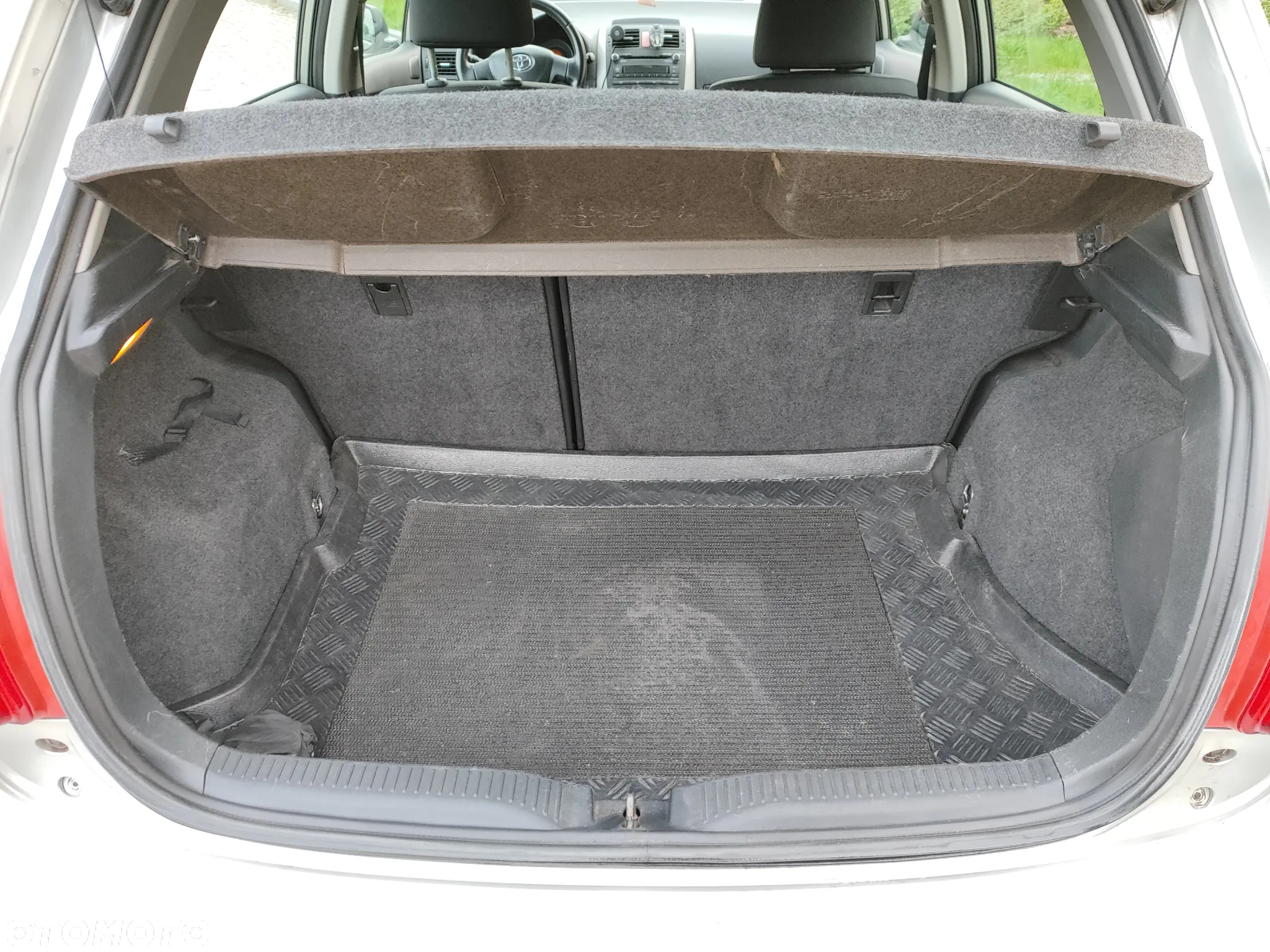 Toyota Auris 1.4 D-4D Luna - 9