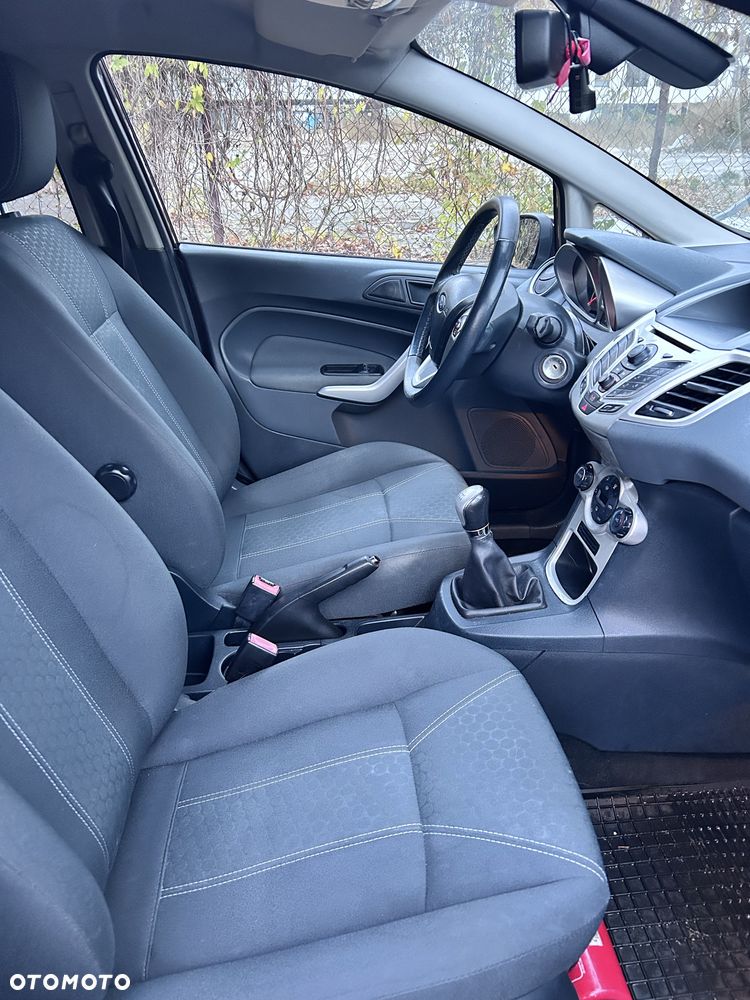 Ford Fiesta - 8