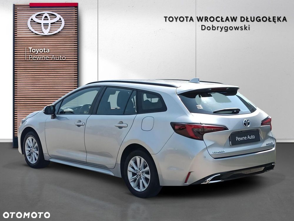 Toyota Corolla 2.0 Hybrid Comfort - 4