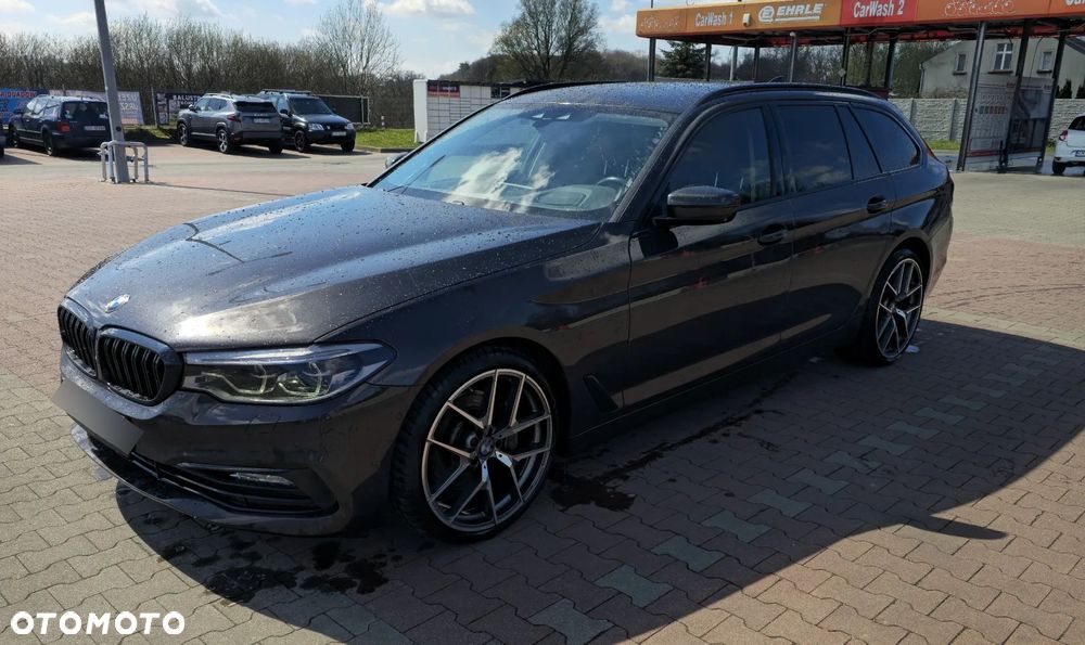 BMW Seria 5 530d xDrive Luxury Line sport - 1