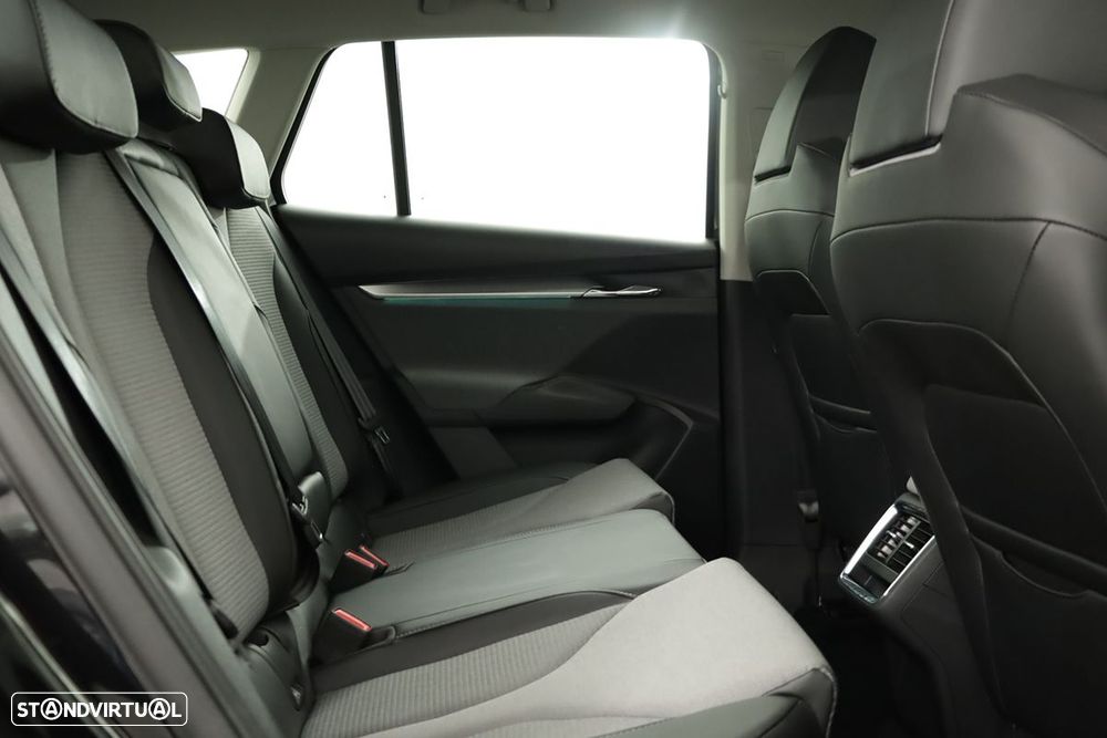 Skoda Enyaq iV 50 — fotografia 22