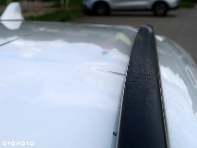 Toyota Corolla 1.8 Hybrid Comfort - 25