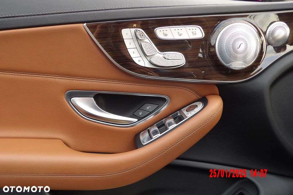 Mercedes-Benz Klasa C 300 Cabrio 9G-TRONIC AMG Line - 16
