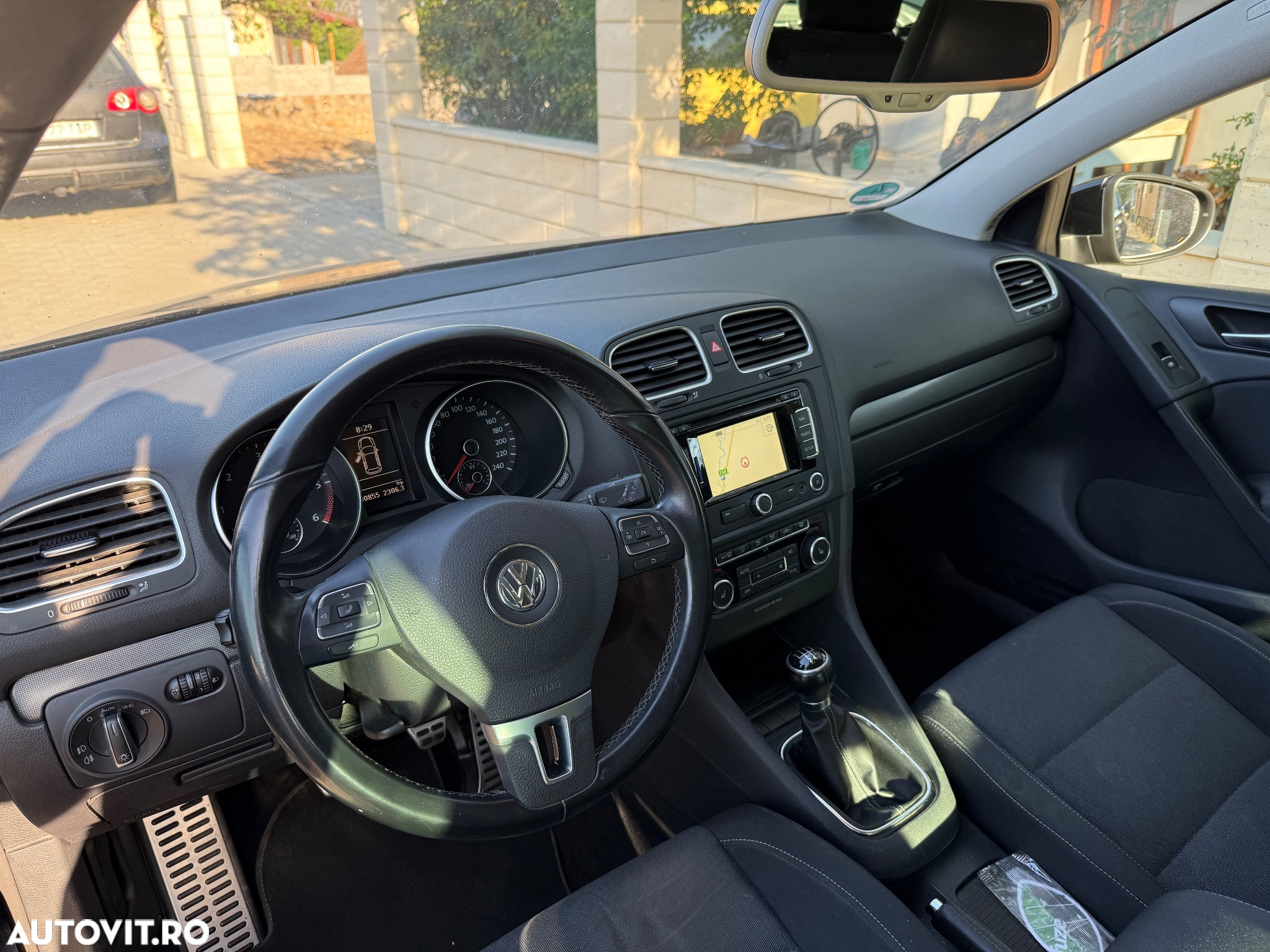 Volkswagen Golf 1.6 TDI BMT Comfortline - 8