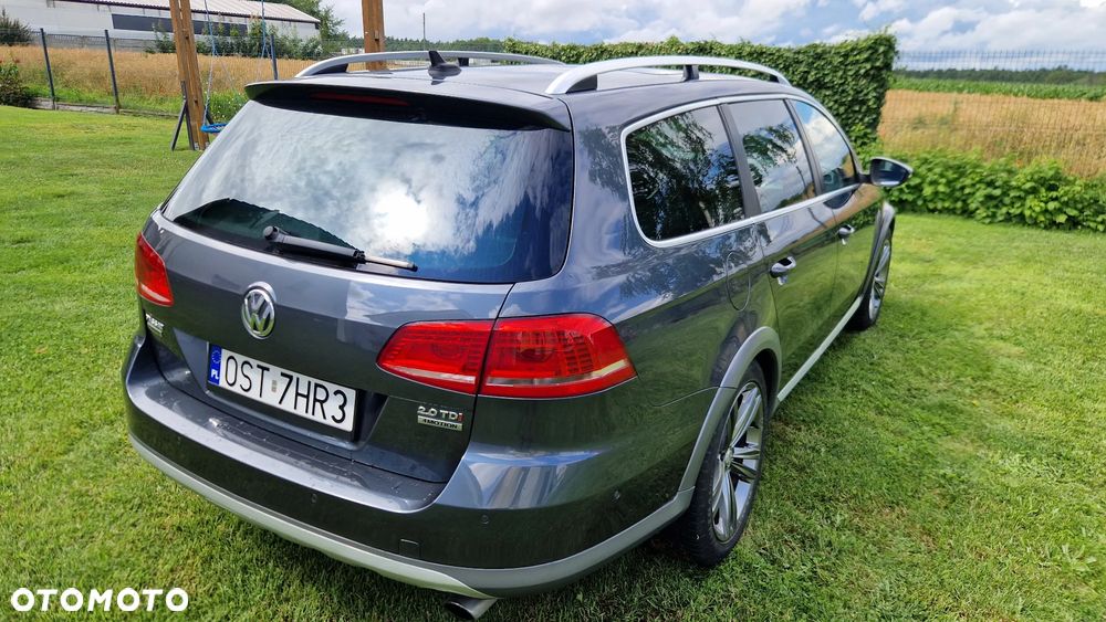 Volkswagen Passat 2.0 TDI 4Motion DSG BlueMotion Tech Highline - 17
