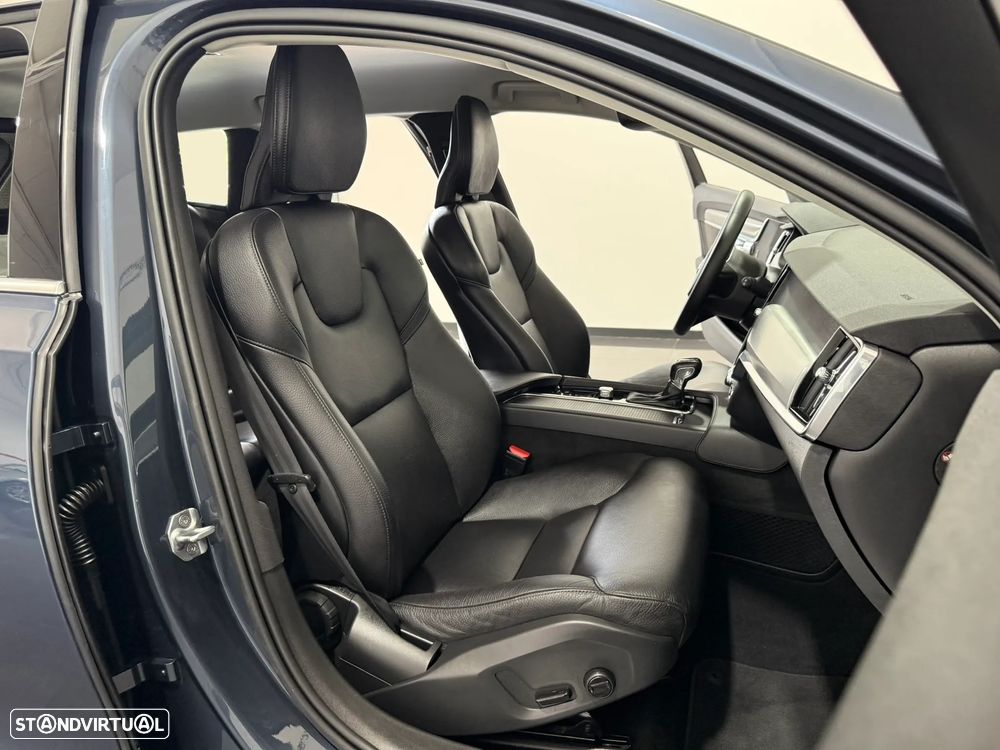 Volvo V90 2.0 D4 Momentum Plus Geartronic - 35