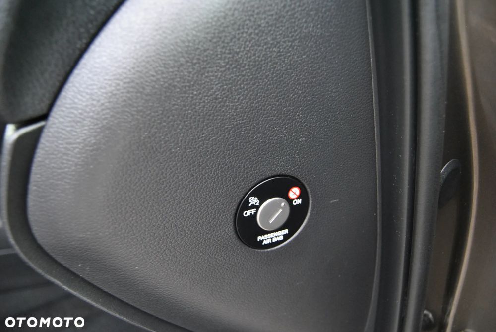 Kia Ceed 1.6 GDI Fifa World Cup Edition - 31