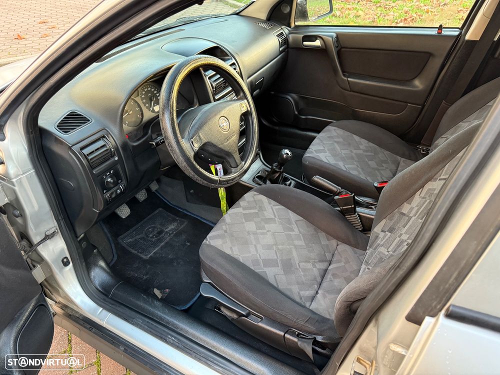 Opel Astra 1.4 Club - 9