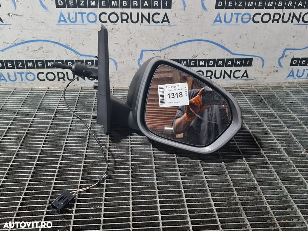 Oglinda dreapta Dacia Duster II 2018 - 2021 4 Usi KNA Gris Comete (1318) Fara rabatare - 2