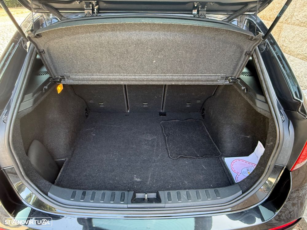 BMW X1 18 d sDrive Pack M - 21