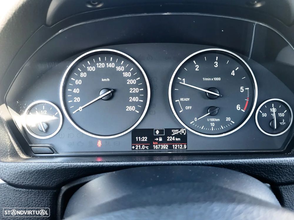 BMW 320 d Modern Line - 8