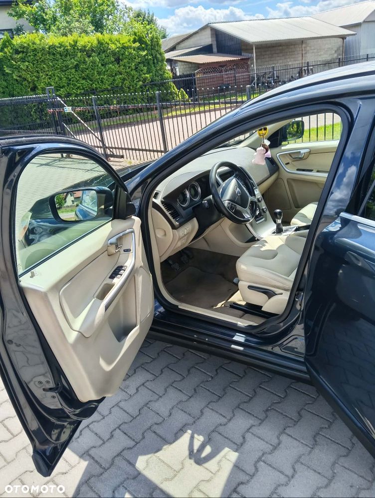 Volvo XC 60 - 8