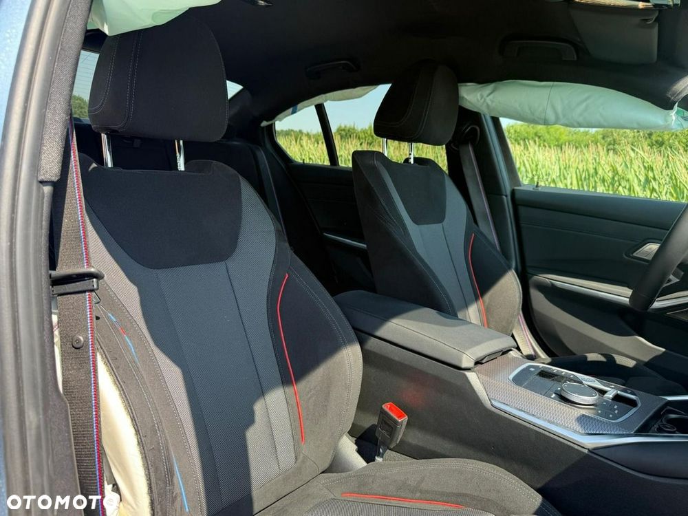 BMW Seria 3 320d xDrive mHEV M Sport - 26