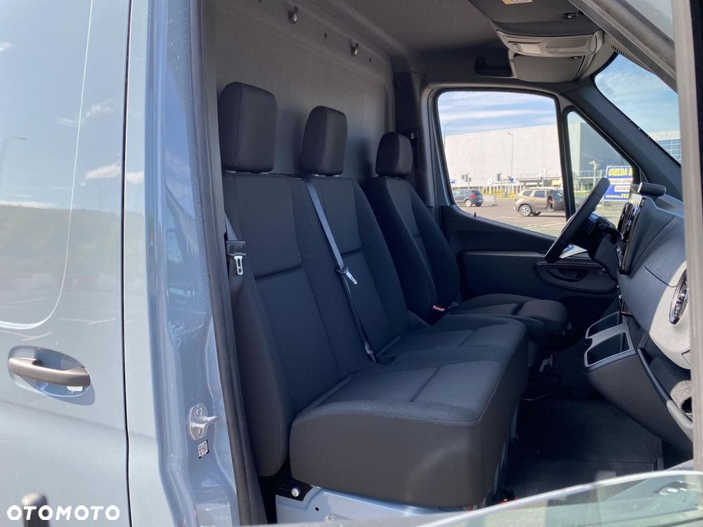 Mercedes-Benz Sprinter - 18