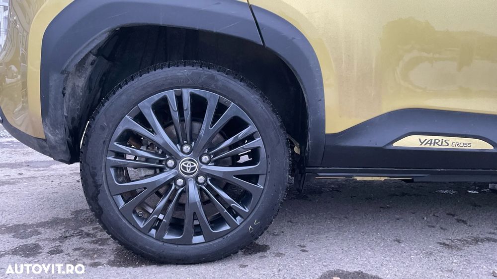 Toyota Yaris Cross 1.5 VVT-i HSD 130 4x4 HEV Exclusive - 16