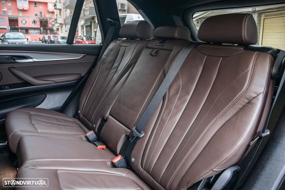 BMW X5 25 d xDrive Pack M - 38