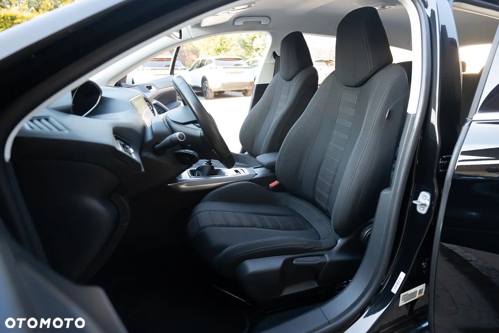 Peugeot 308 PureTech 130 Stop & Start Allure - 30