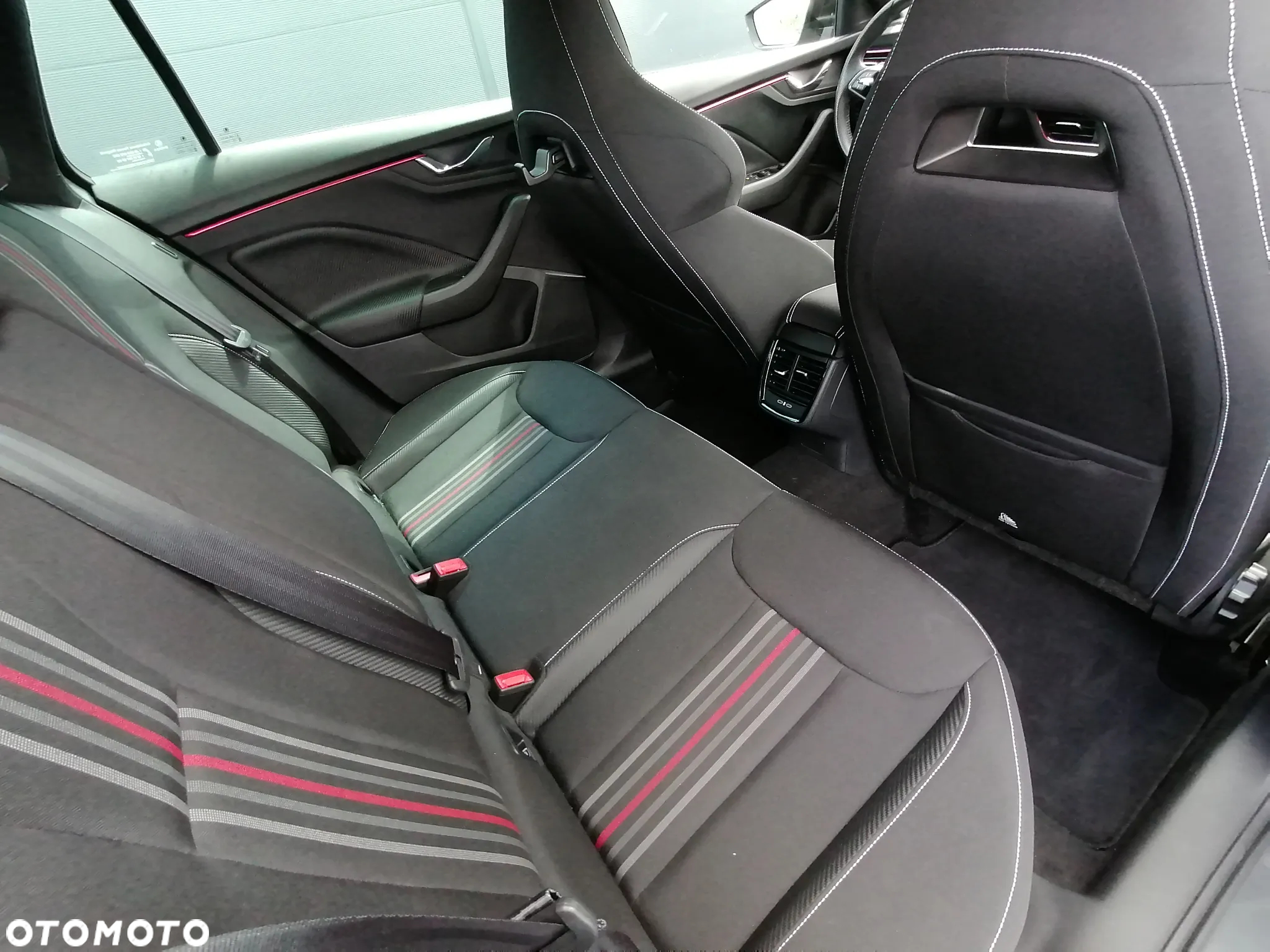 Skoda Kamiq 1.5 TSI Monte Carlo DSG - 12