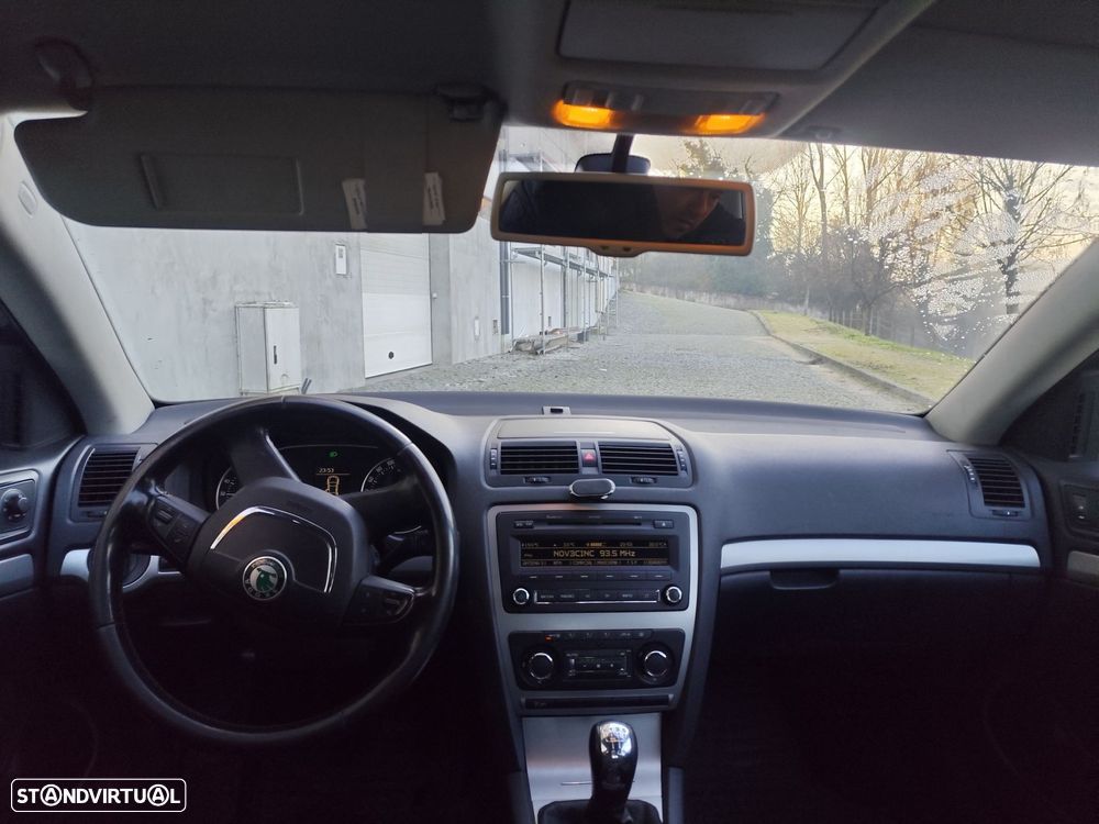 Skoda Octavia Break 1.6 TDi Ambition - 4