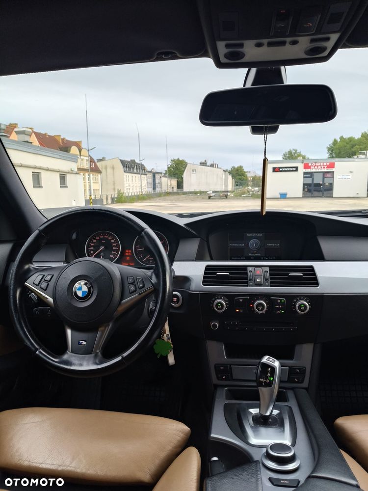 BMW Seria 5 525d - 20