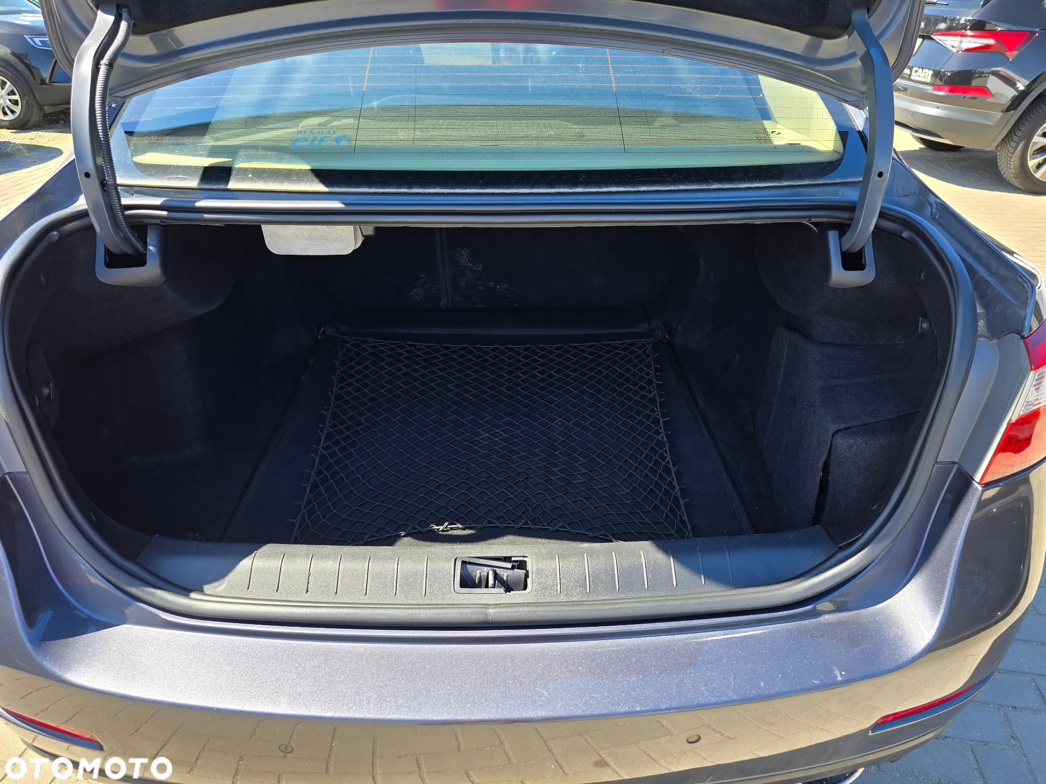 Renault Latitude V6 dCi 240 FAP - 21