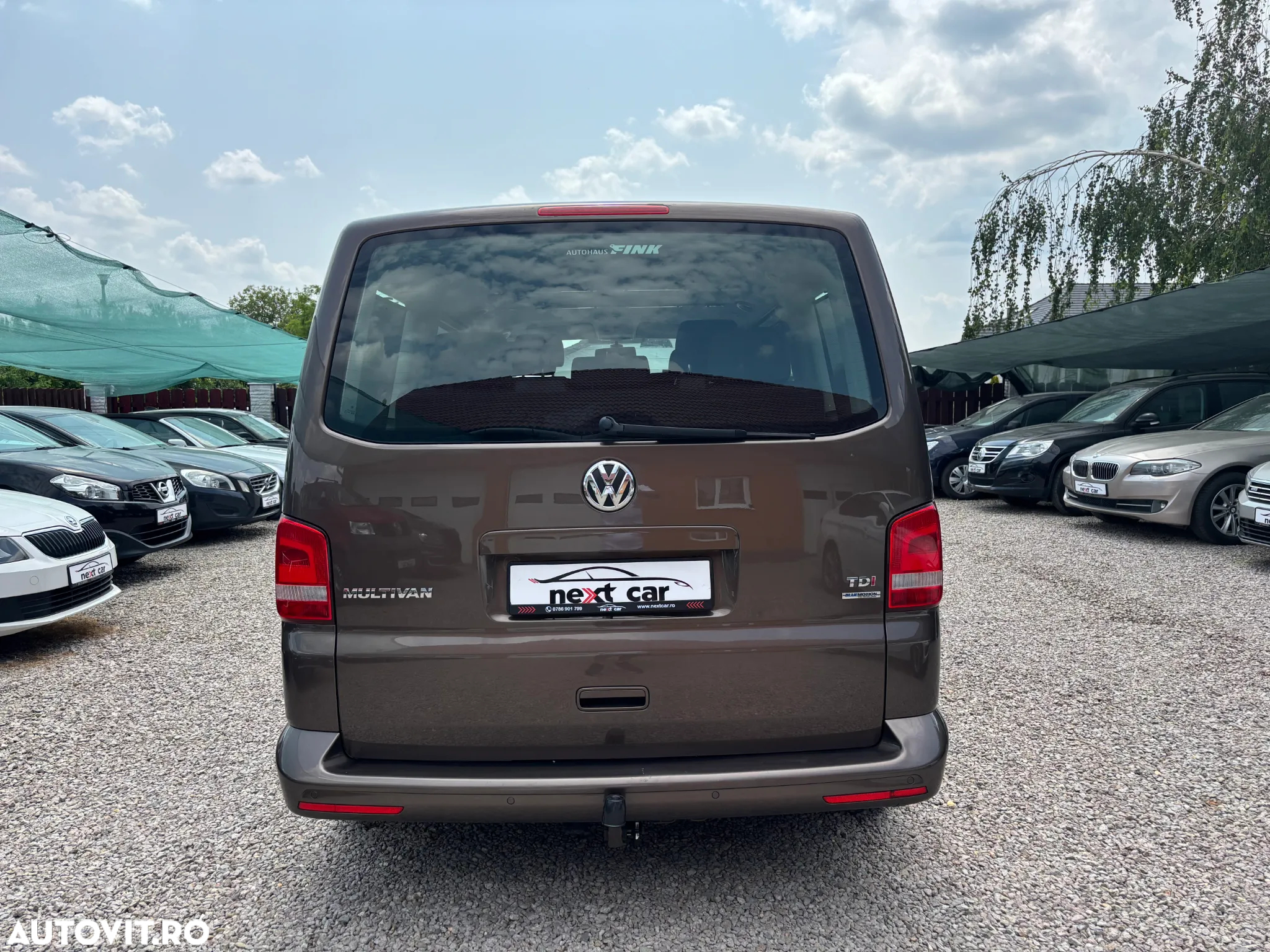 Volkswagen Multivan - 9