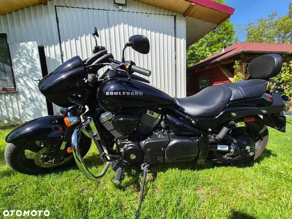 Suzuki Intruder - 18