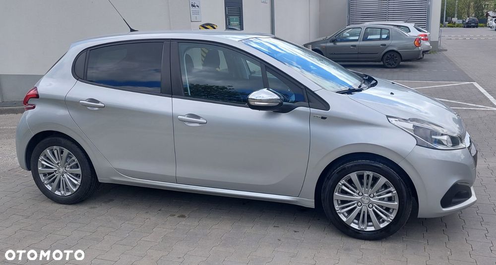 Peugeot 208 PureTech 82 Active - 8