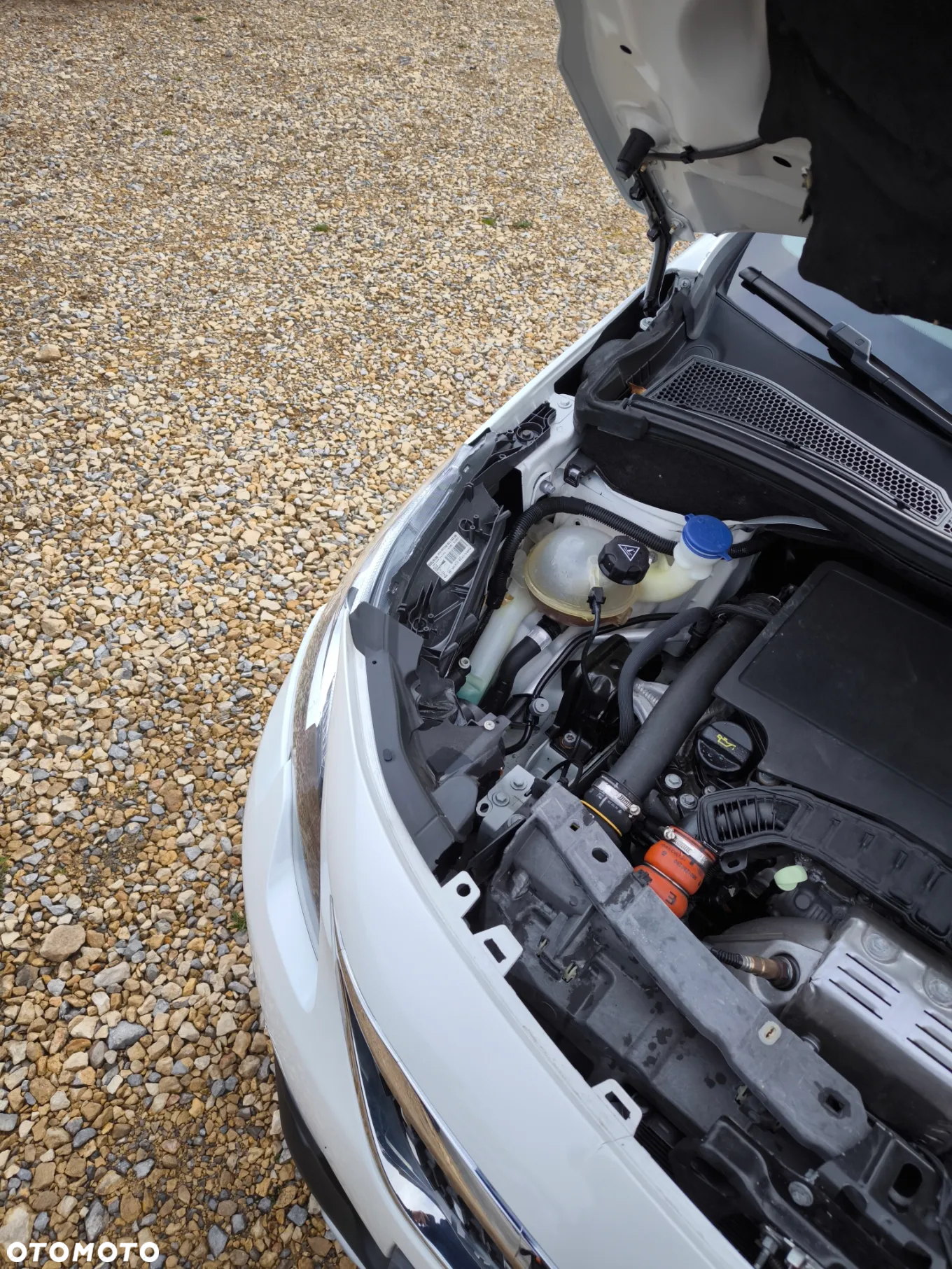 Peugeot 2008 - 11