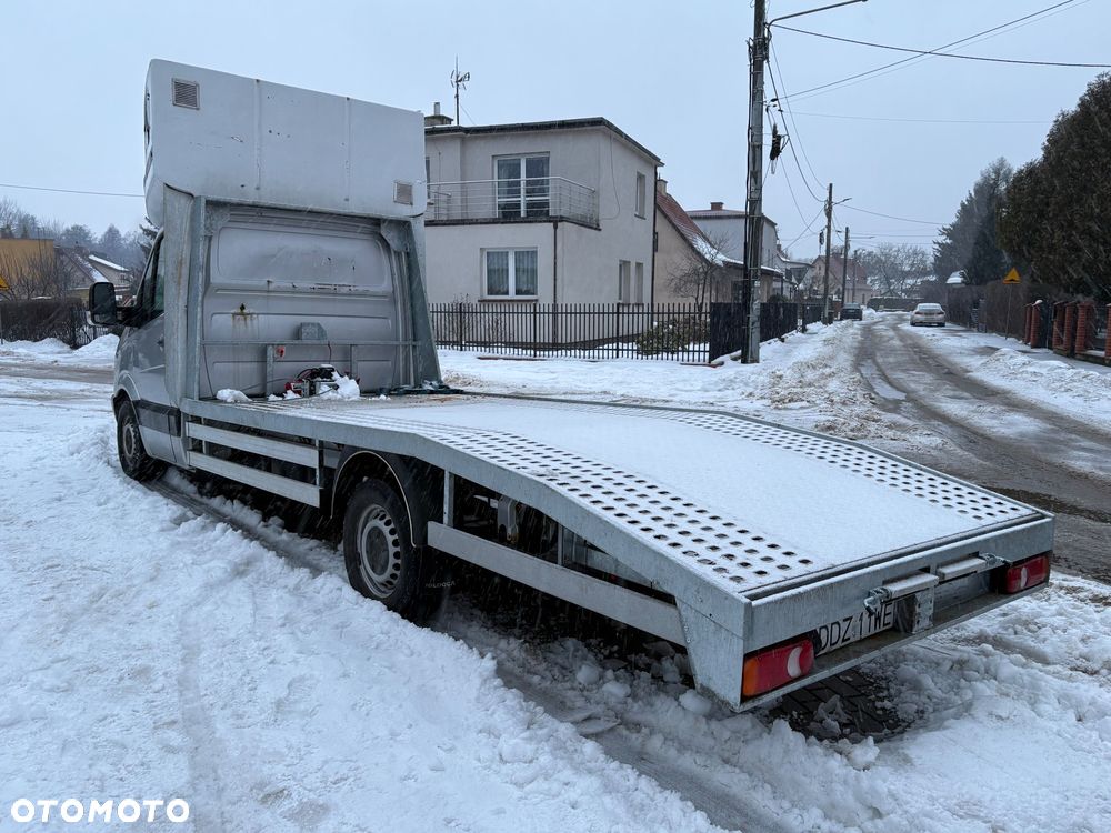 Mercedes-Benz Sprinter - 8