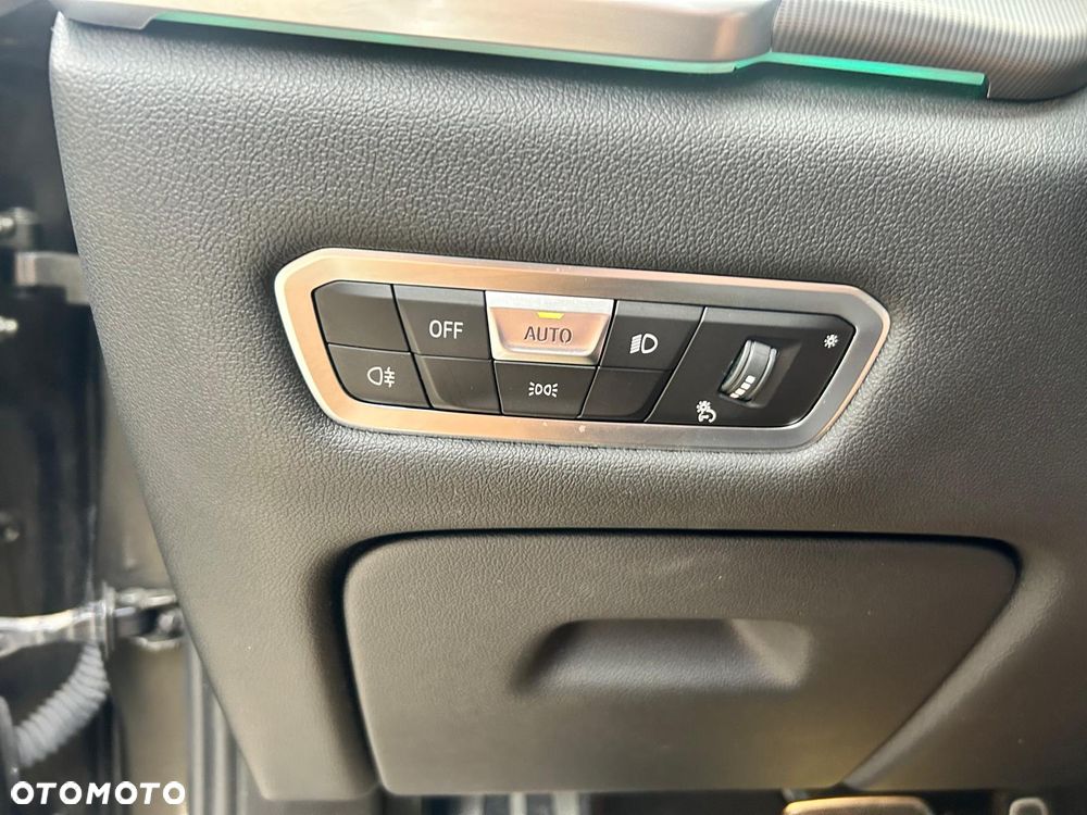 BMW X5 xDrive45e - 37