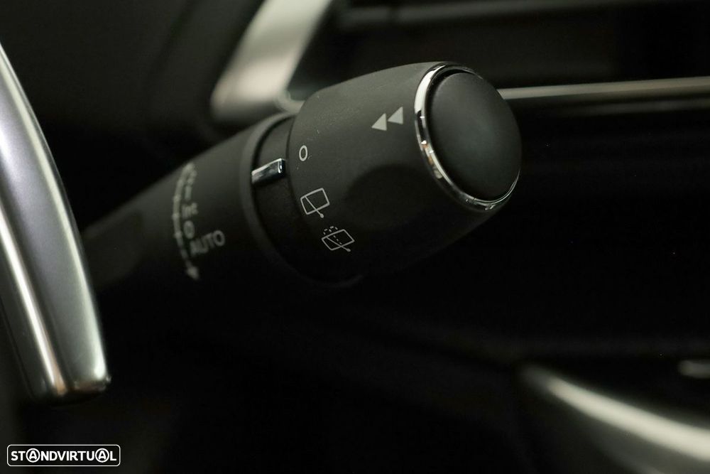 Peugeot 3008 1.6 Hybrid Allure e-EAT8 - 16