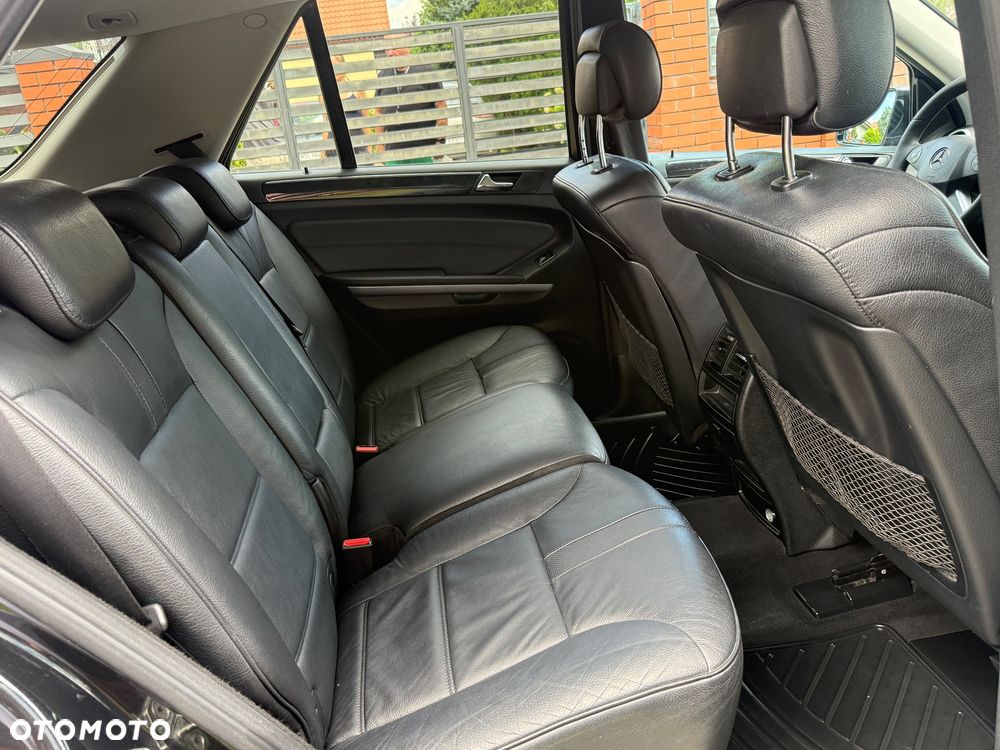 Mercedes-Benz ML - 20