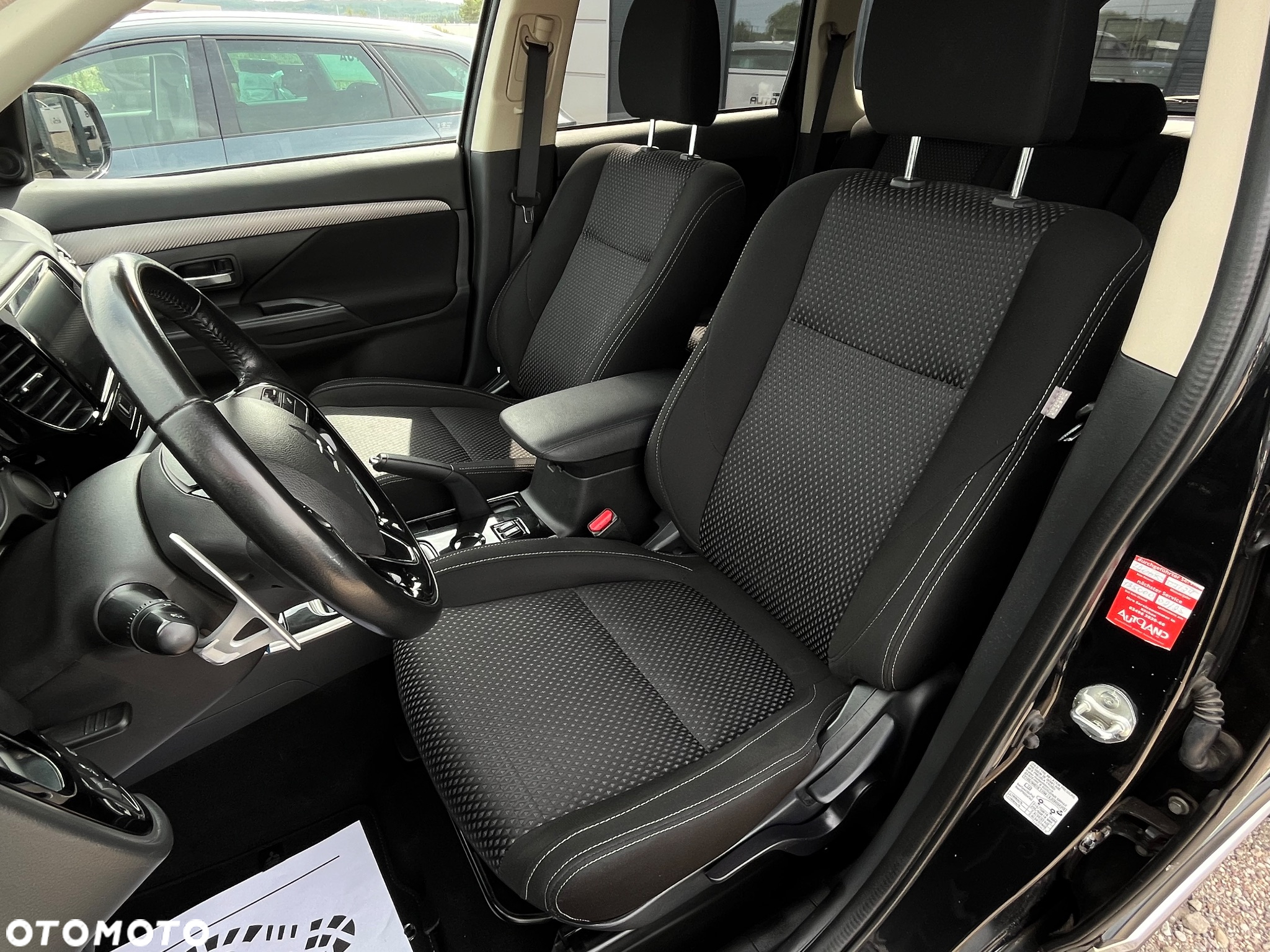 Mitsubishi Outlander 2.0 2WD CVT Edition+ - 8