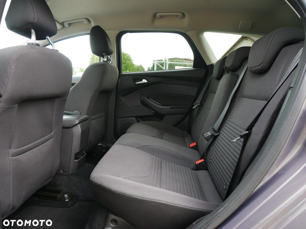 Ford Focus Turnier 1.0 EcoBoost Start-Stopp-System TITANIUM - 8