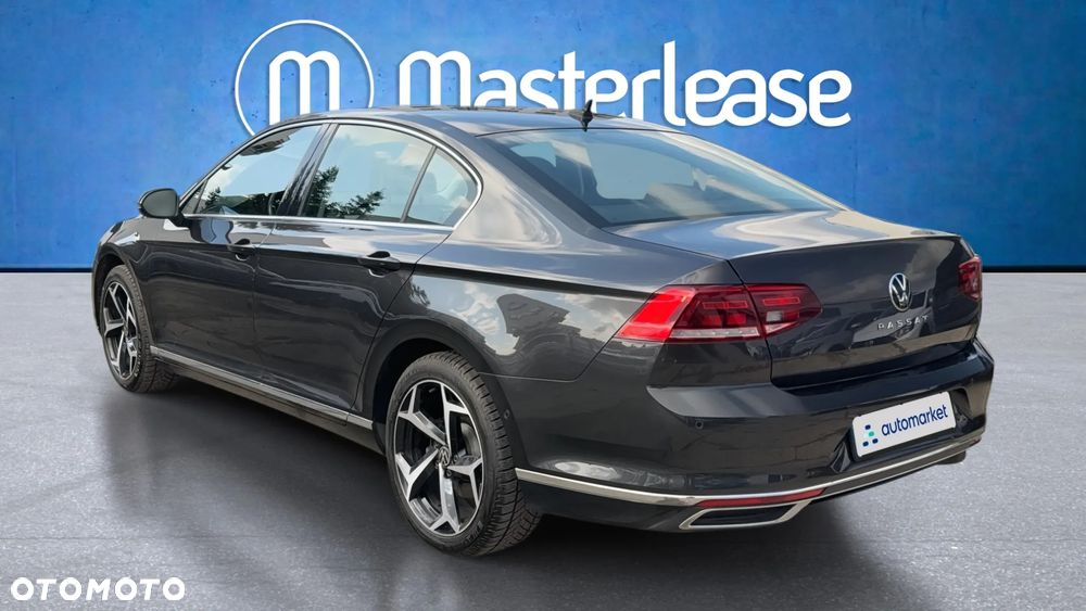 Volkswagen Passat - 5