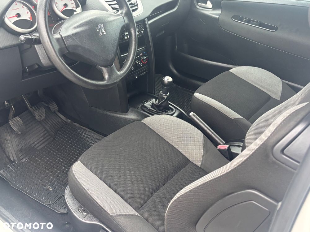 Peugeot 207 95 VTi Urban Move - 17