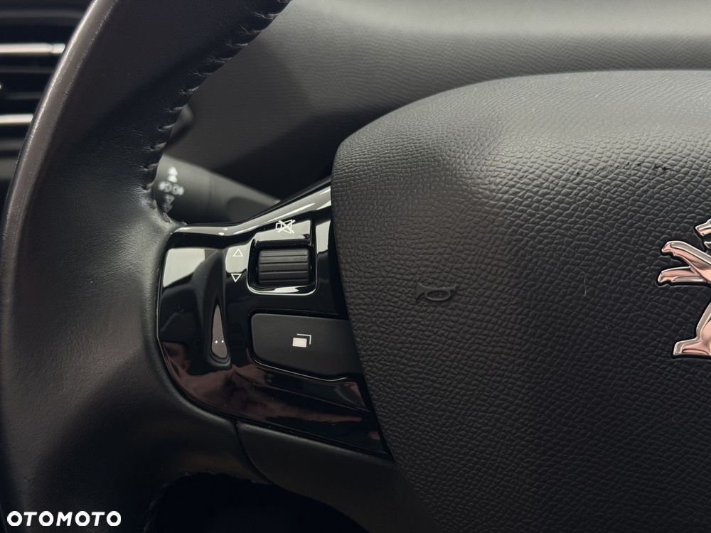 Peugeot 308 - 22