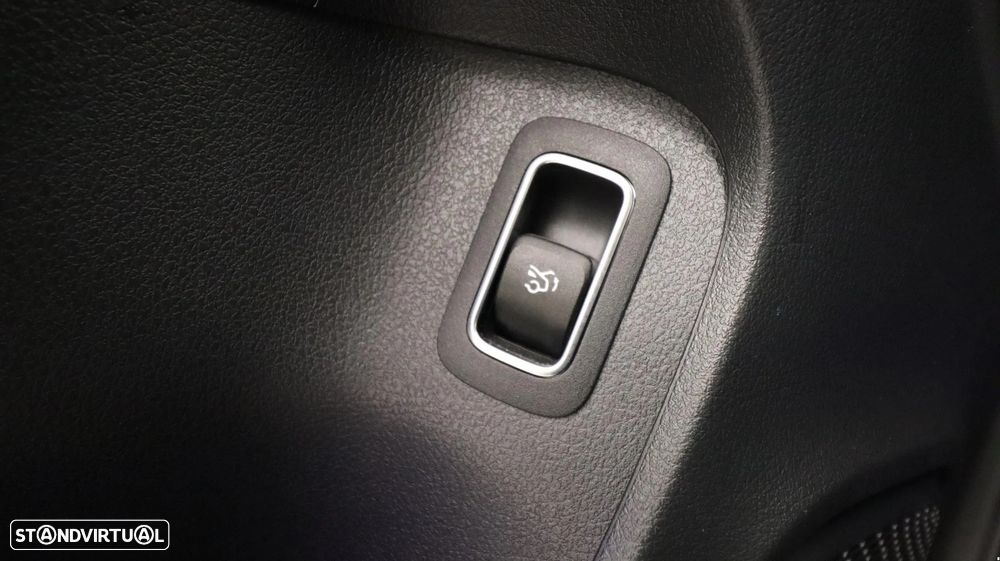 Mercedes-Benz A 180 Limousine d AMG Line Aut. - 22