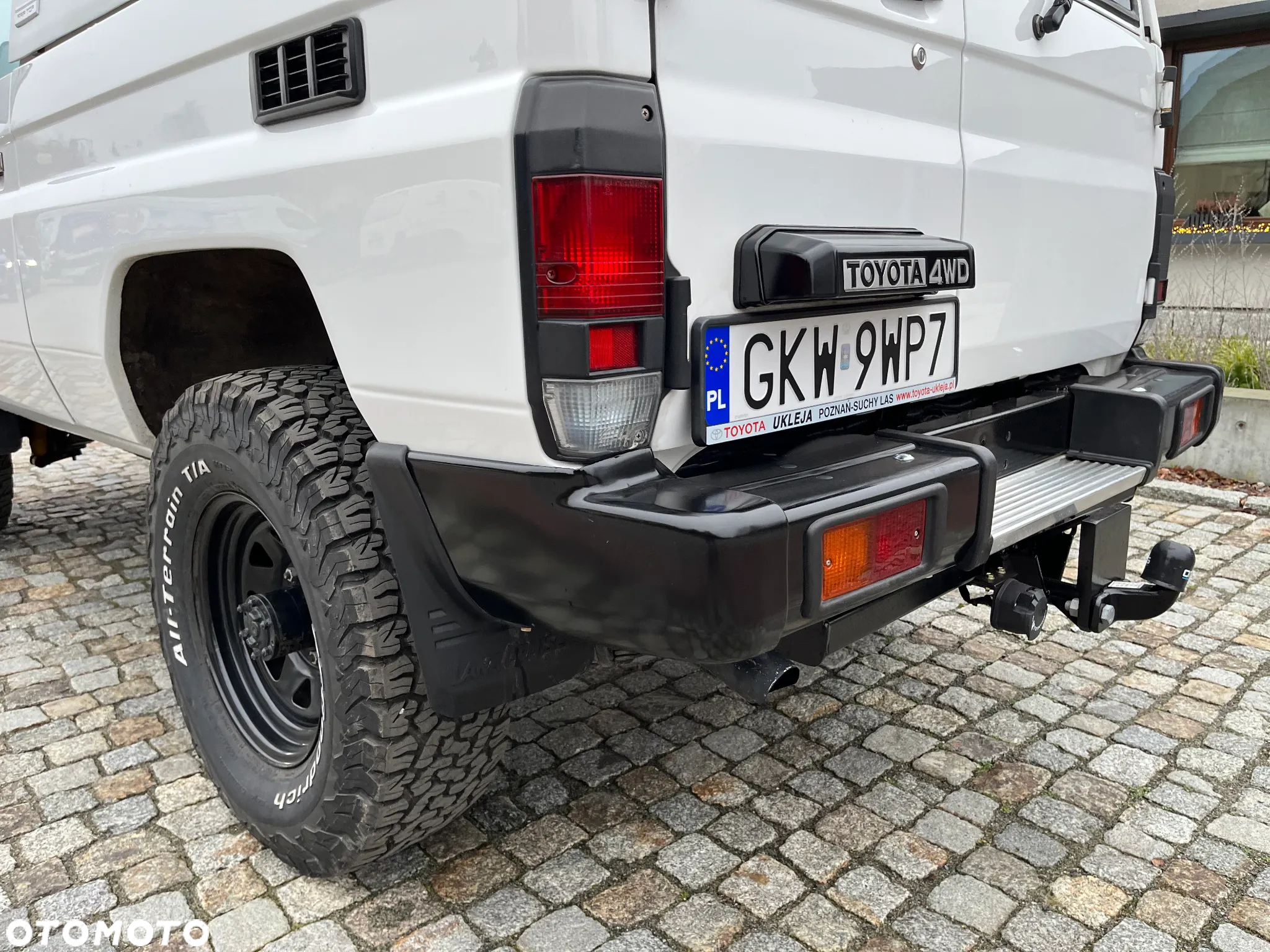 Toyota Land Cruiser HT LX - 16