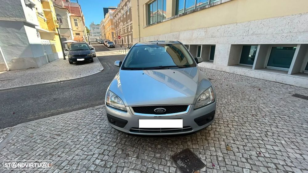 Ford Focus 1.6 TDCi Sport — fotografia 5