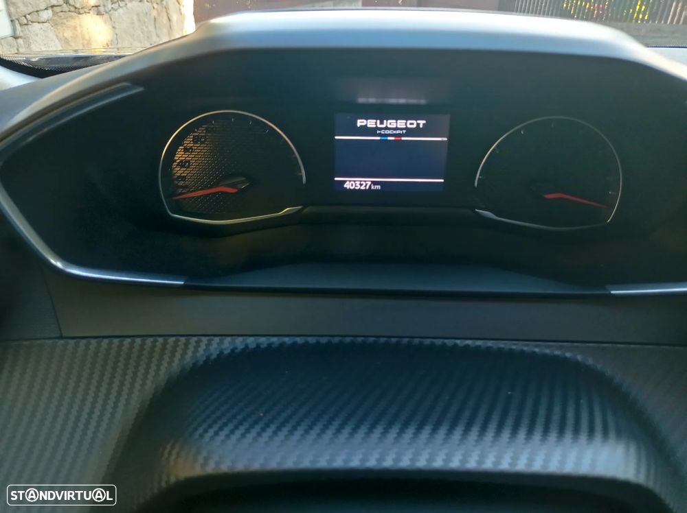 Peugeot 2008 1.2 PureTech Active - 14