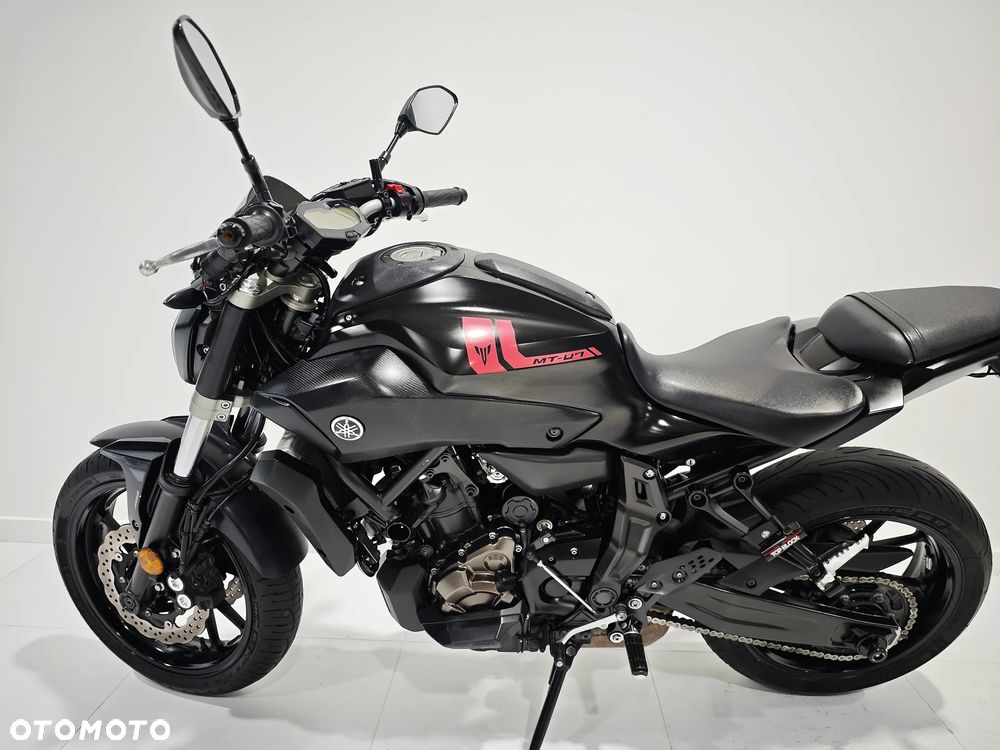 Yamaha MT - 12