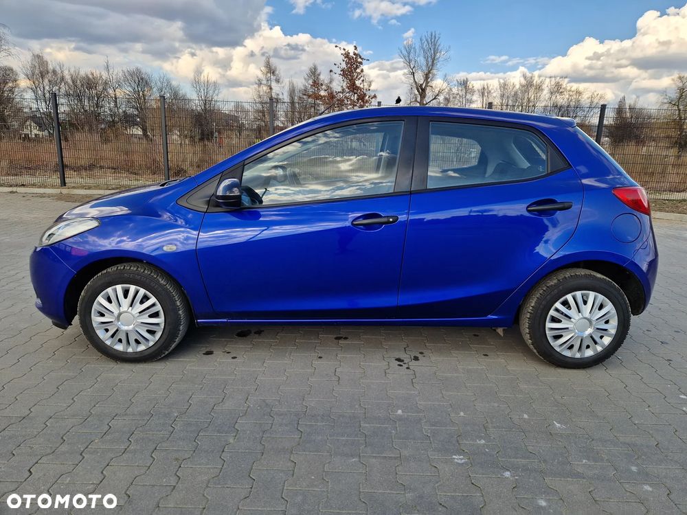 Mazda 2 - 3