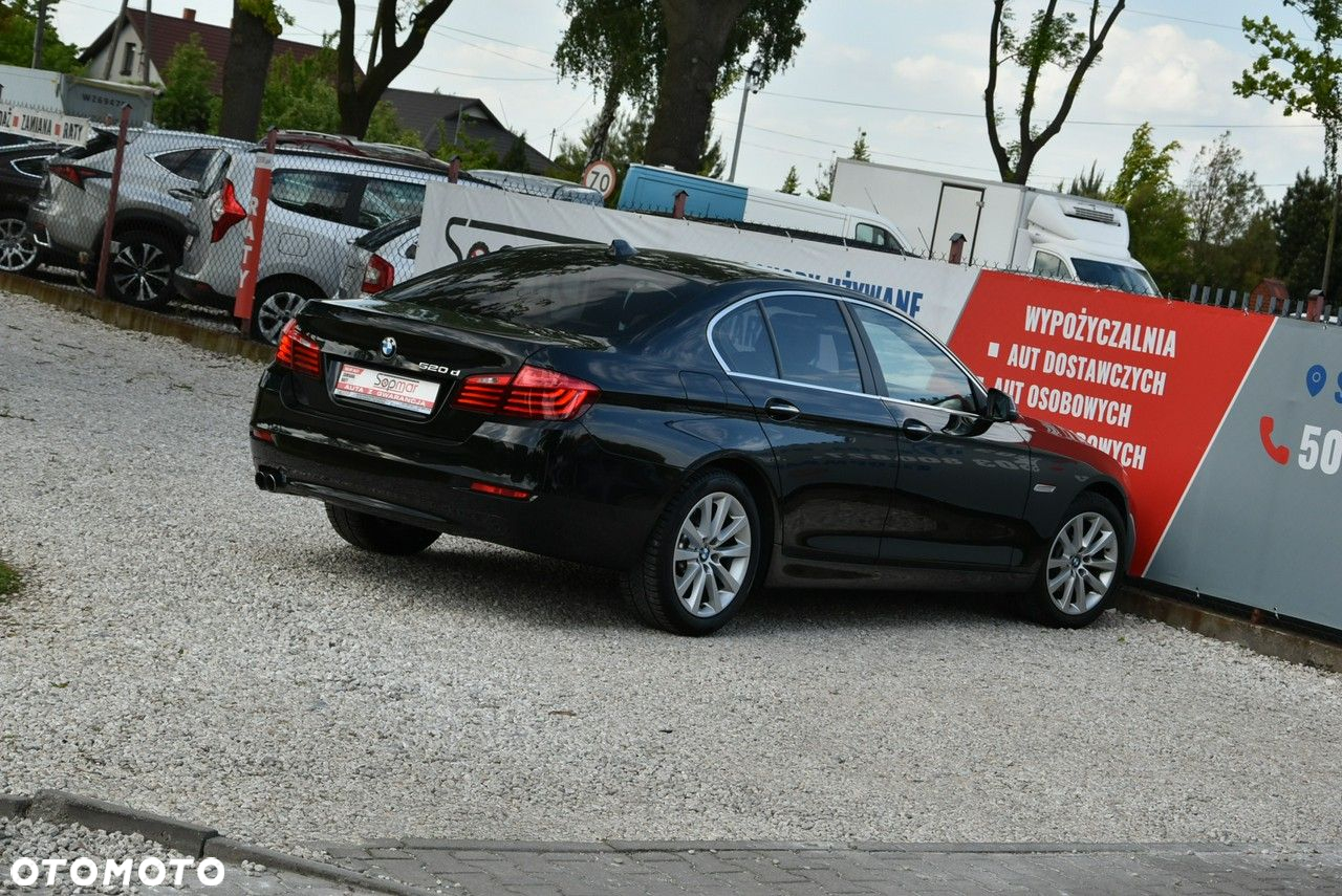 BMW Seria 5 520d - 12