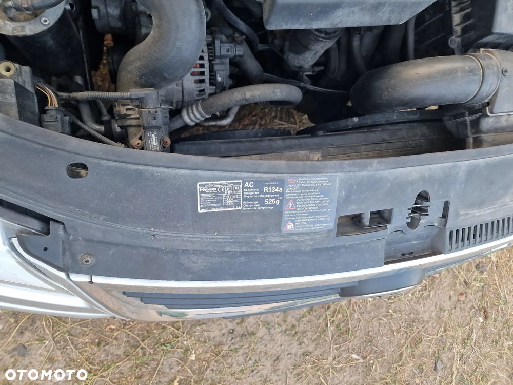 Pas przedni vw Touran  I  lift  07-10 - 1