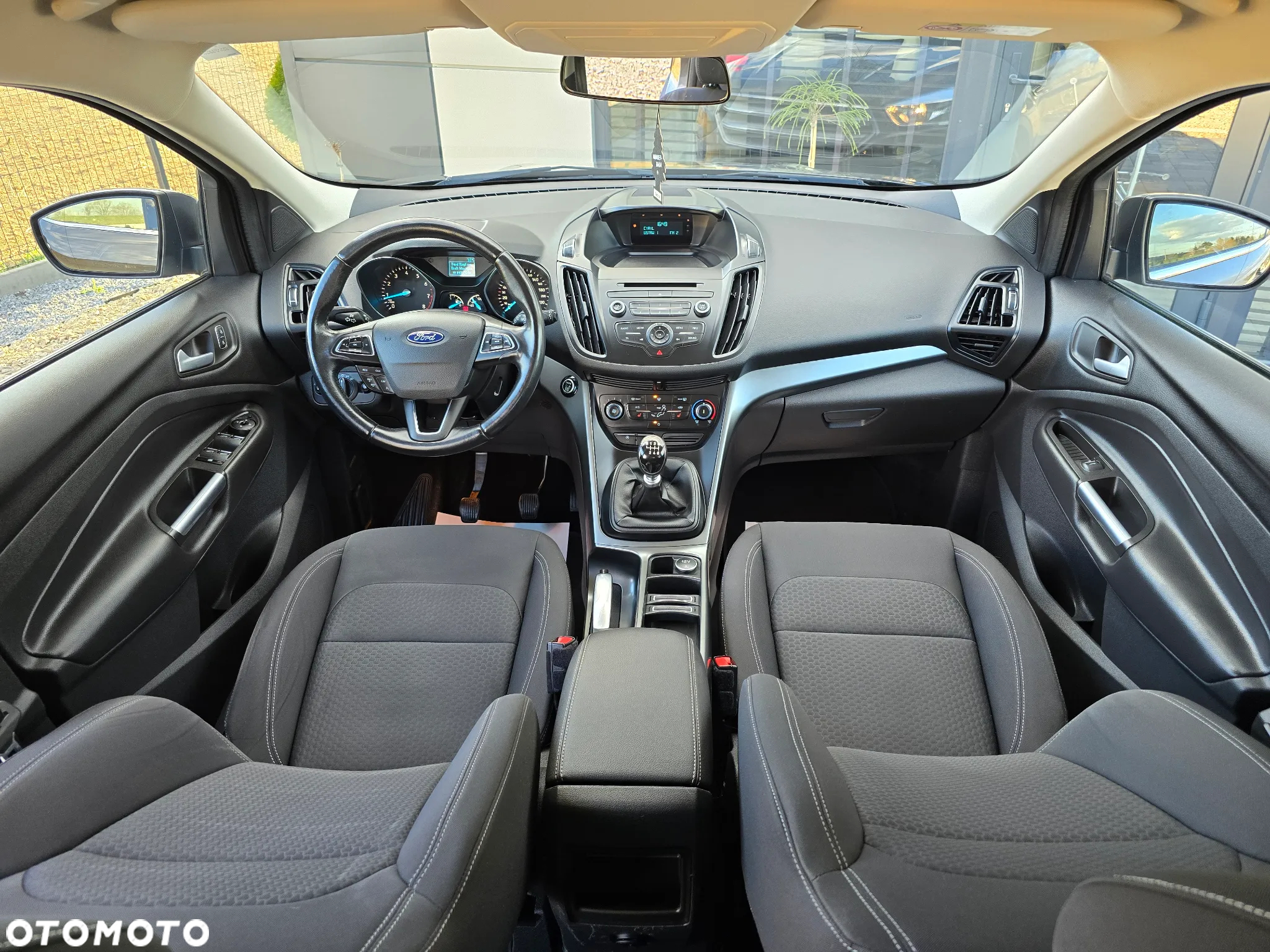 Ford Kuga 1.5 EcoBoost 2x4 Trend - 21